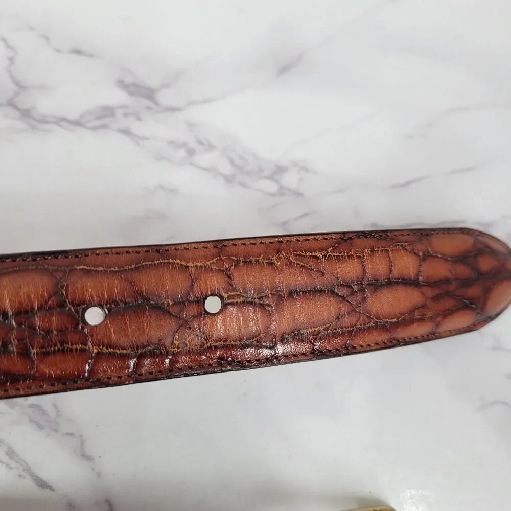 Roundtree & Yorke Brown Leather Croc Embossed Belt with Gold Toned Brass Buckle